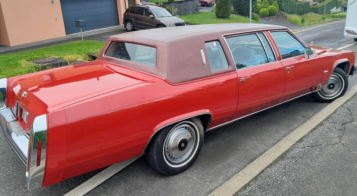 1982 Cadillac Fleetwood - Image 7 of 30