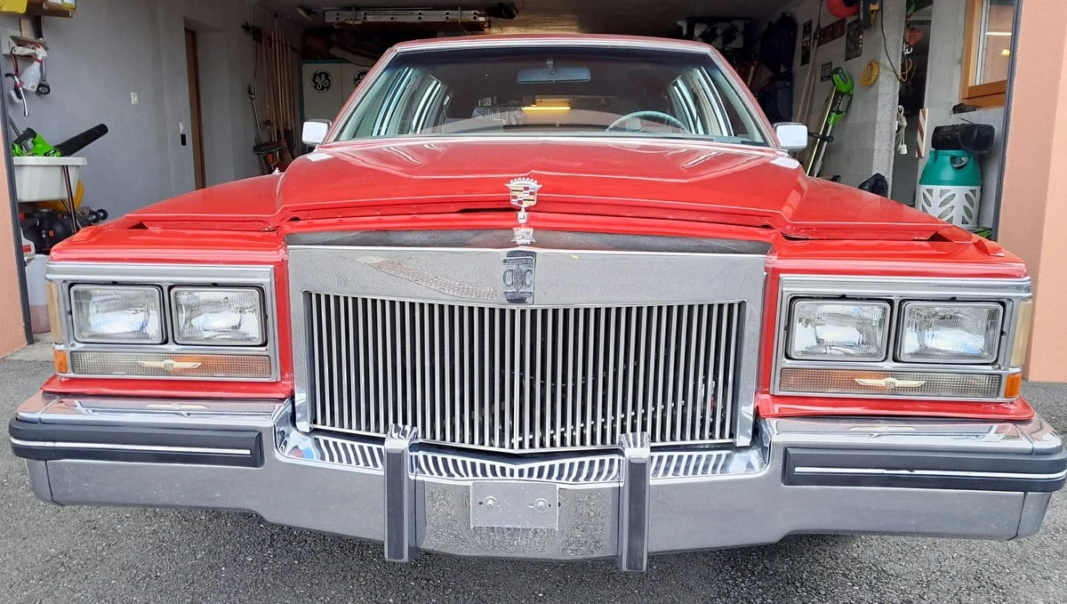 1982 Cadillac Fleetwood - Image 2 of 30