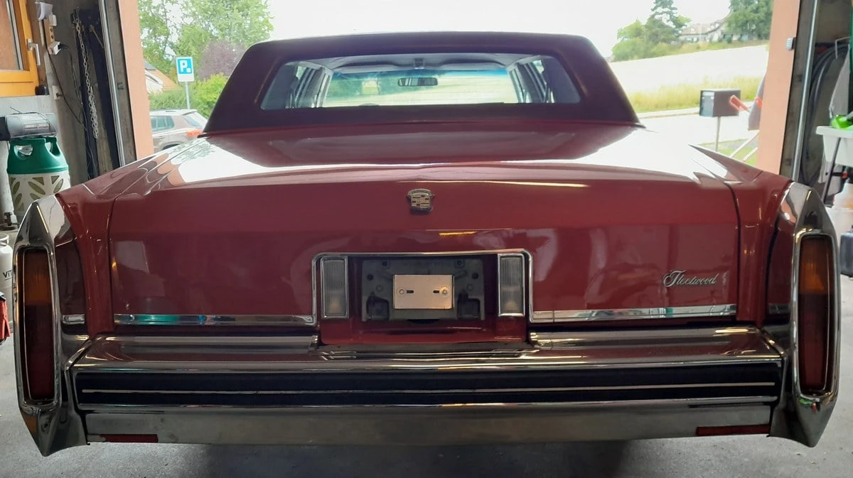 1982 Cadillac Fleetwood - Image 8 of 30