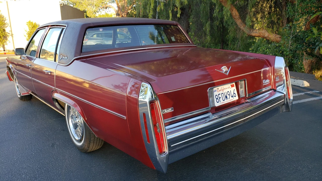 1983 Cadillac DeVille 5th Gen - Image 11 of 31