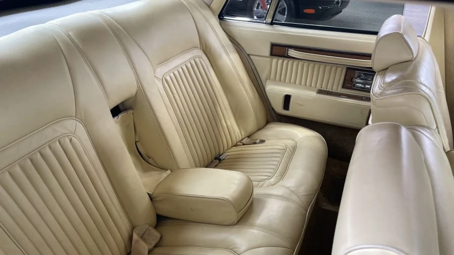 1983 Cadillac Seville - Image 5 of 7