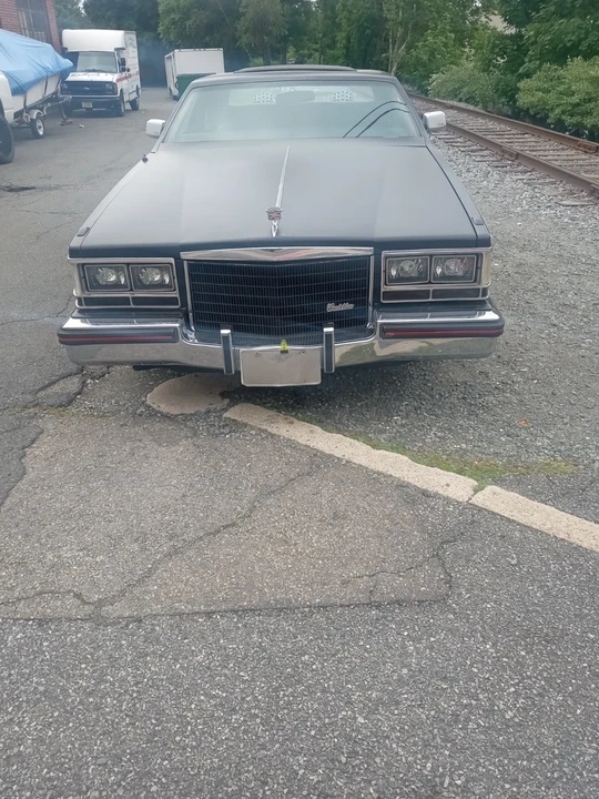 1983 Cadillac Seville - Image 9 of 11