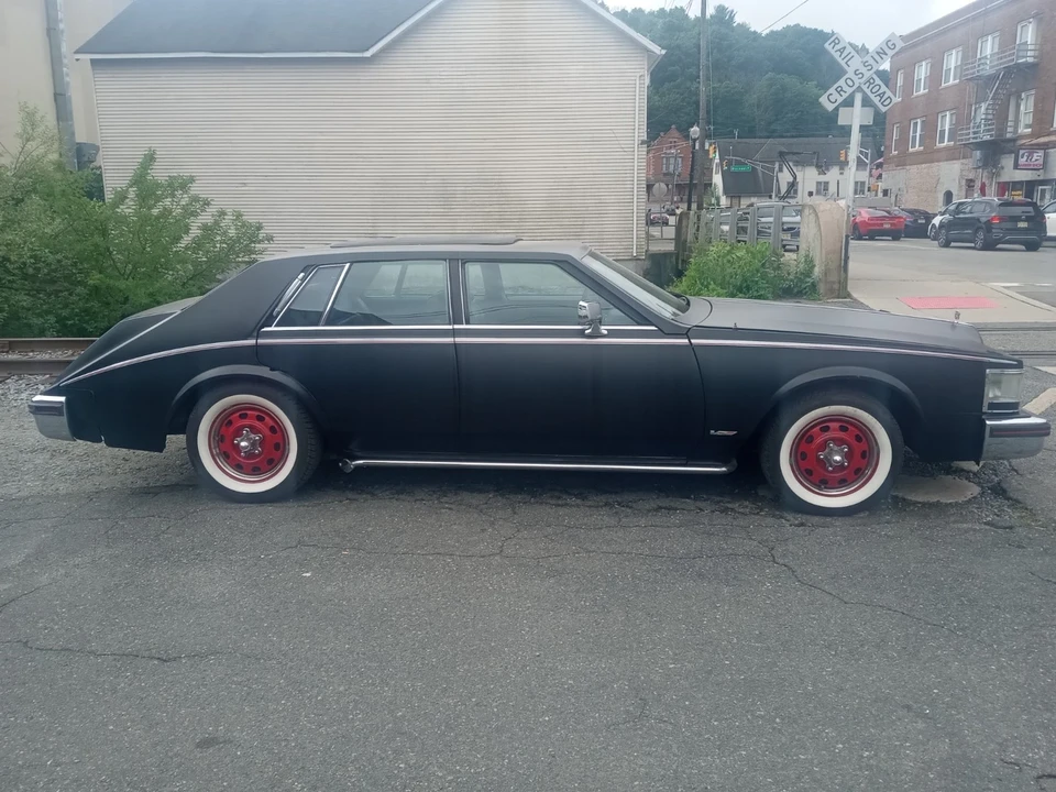 1983 Cadillac Seville - Image 11 of 11
