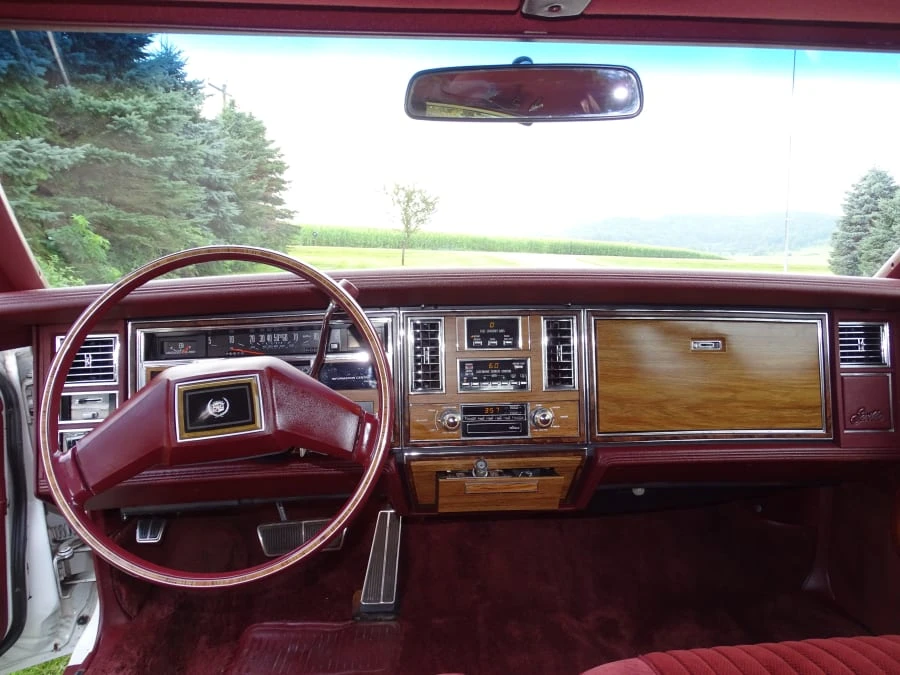 1983 Cadillac Seville - Image 13 of 24