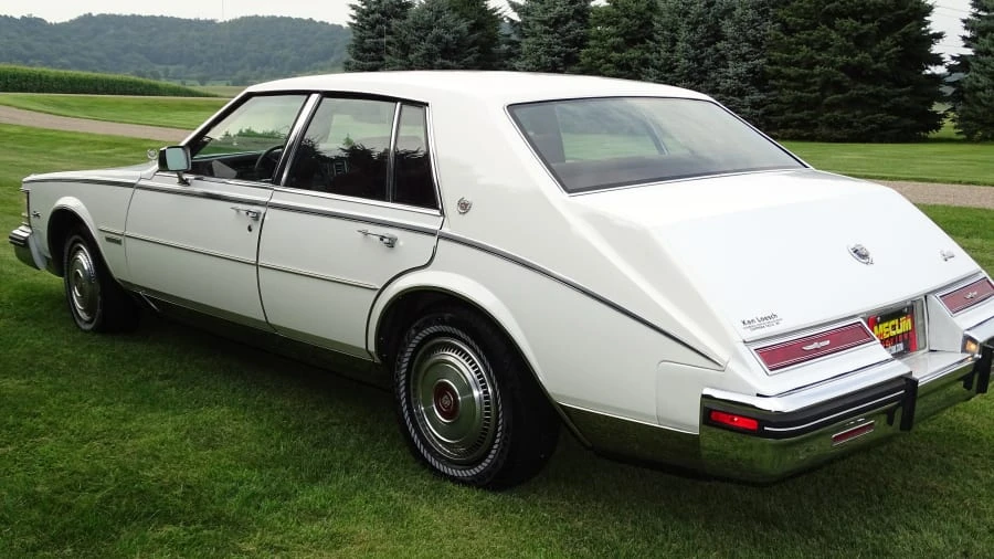 1983 Cadillac Seville - Image 11 of 24