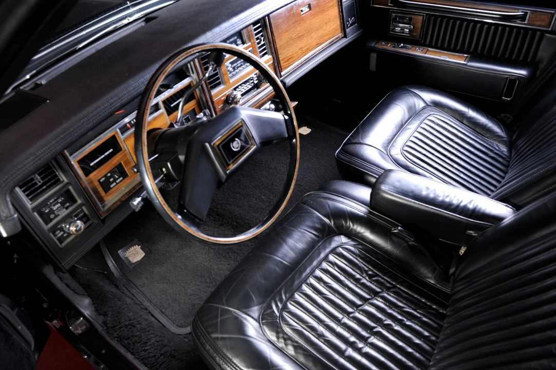 1983 Cadillac Seville - Image 3 of 3