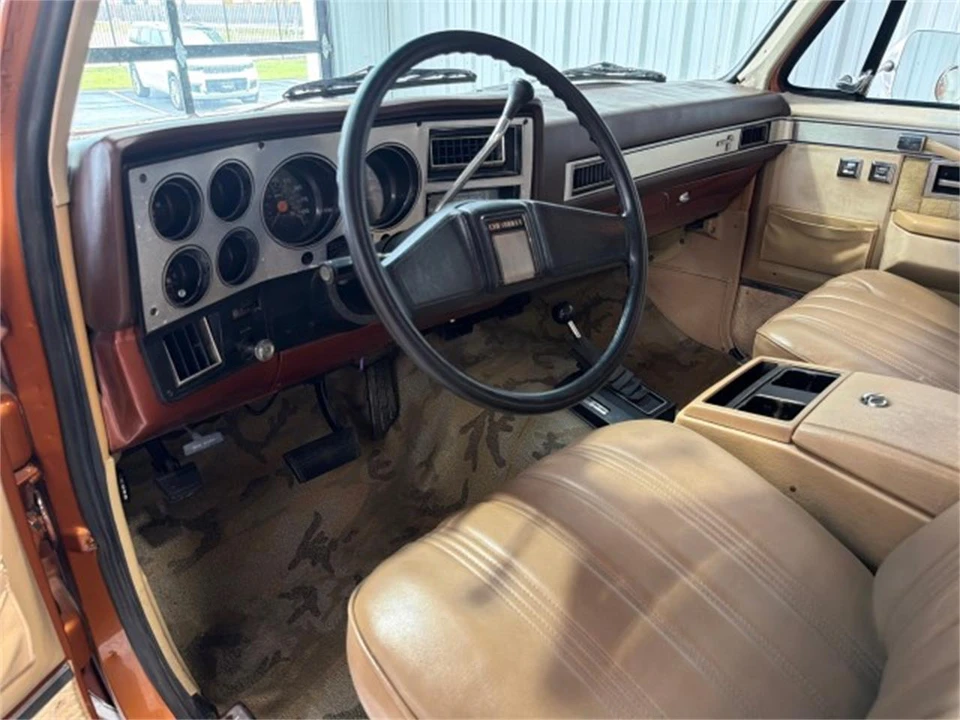 1983 Chevrolet K5 Blazer 2nd Gen - Image 10 of 31