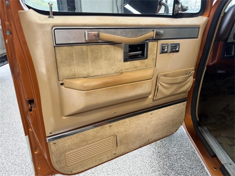 1983 Chevrolet K5 Blazer 2nd Gen - Image 7 of 31