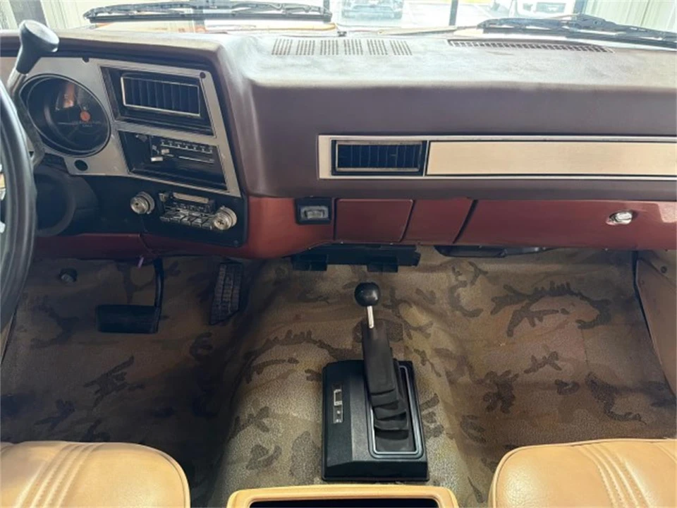 1983 Chevrolet K5 Blazer 2nd Gen - Image 19 of 31