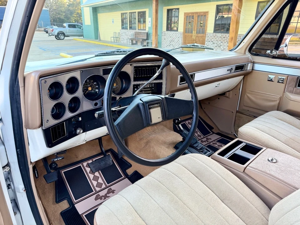 1983 Chevrolet K5 Blazer 2nd Gen - Image 17 of 21