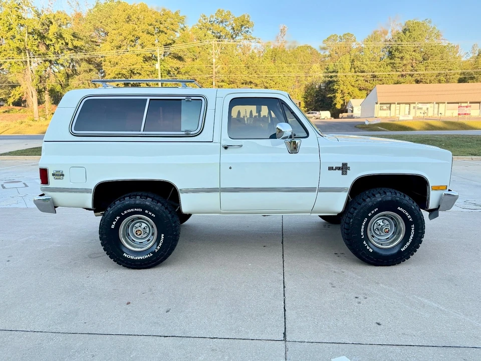 1983 Chevrolet K5 Blazer 2nd Gen - Image 5 of 21