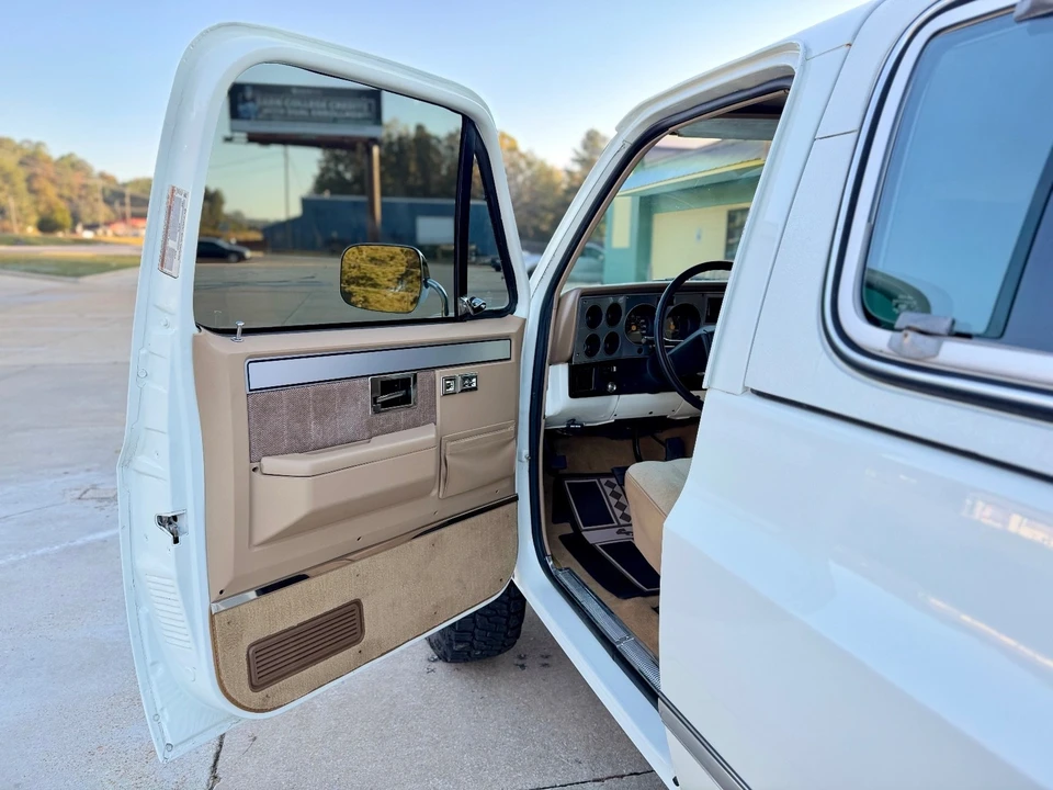 1983 Chevrolet K5 Blazer 2nd Gen - Image 15 of 21