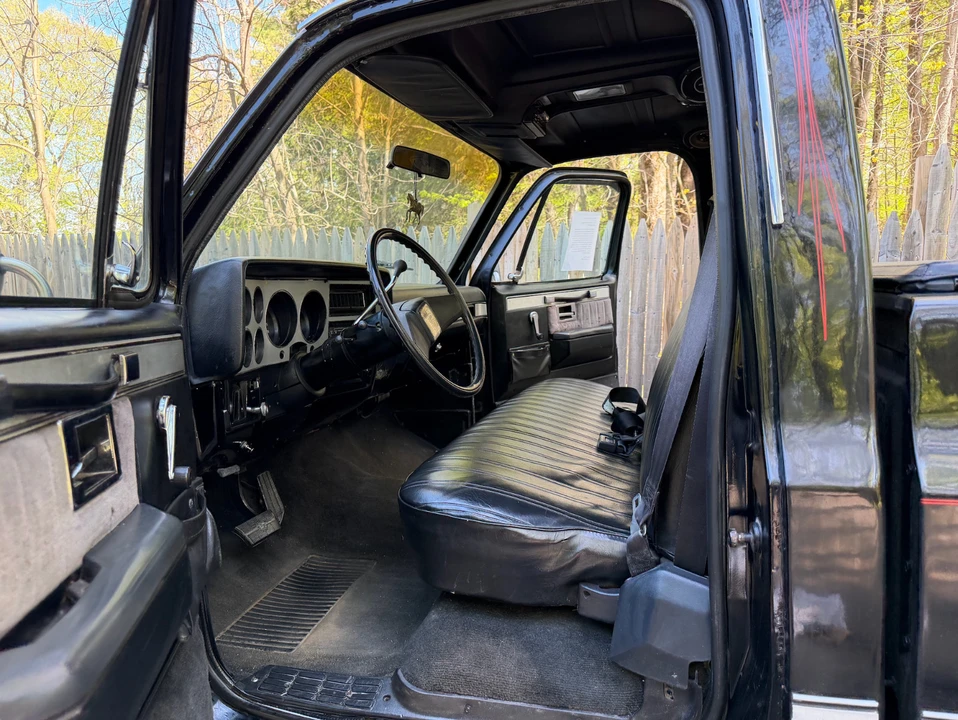 1983 Chevrolet - Image 9 of 16