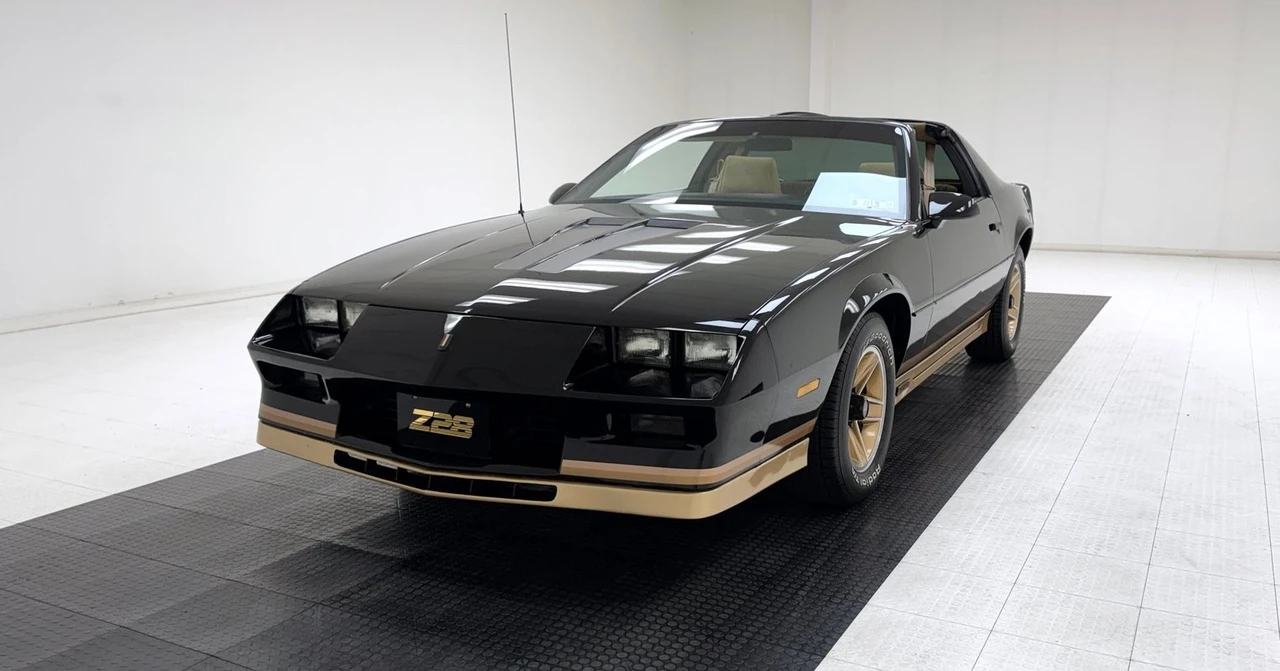 1983 Chevrolet Camaro IROC-Z & Z28 3rd Gen - Image 2 of 31