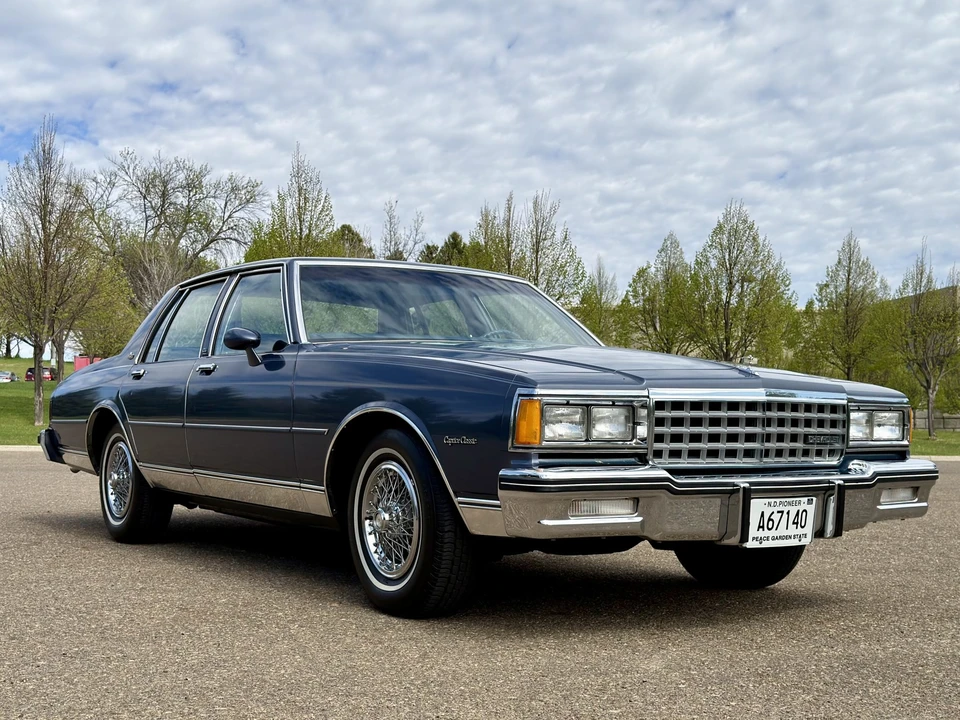 1983 Chevrolet Caprice - Image 2 of 31