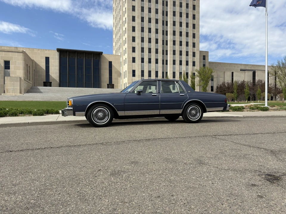 1983 Chevrolet Caprice - Image 9 of 31