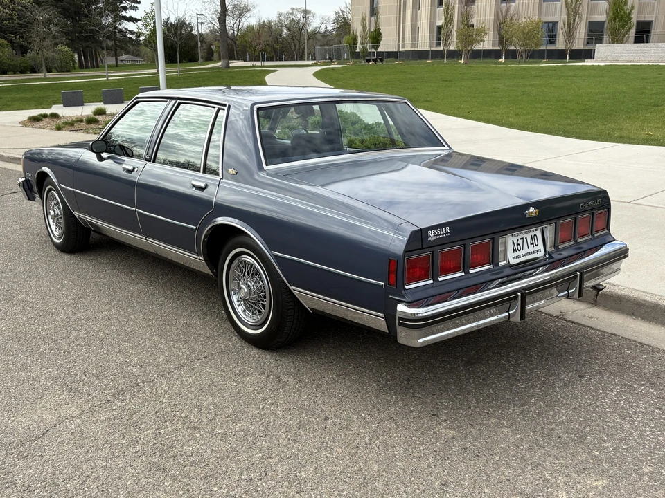 1983 Chevrolet Caprice - Image 11 of 31