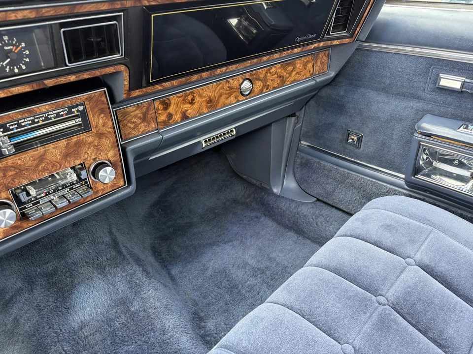 1983 Chevrolet Caprice - Image 28 of 31