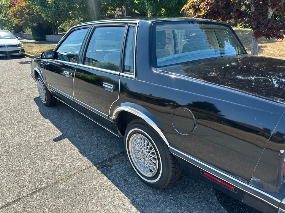 1983 Chevrolet - Image 7 of 17