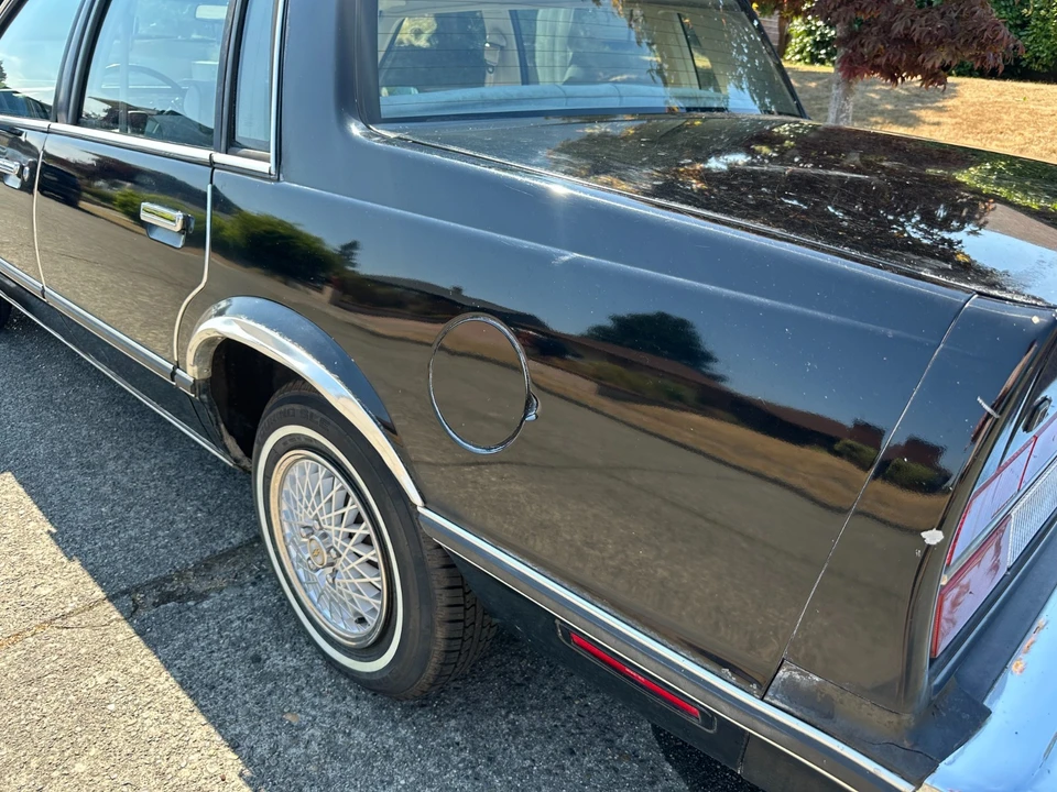 1983 Chevrolet - Image 2 of 17