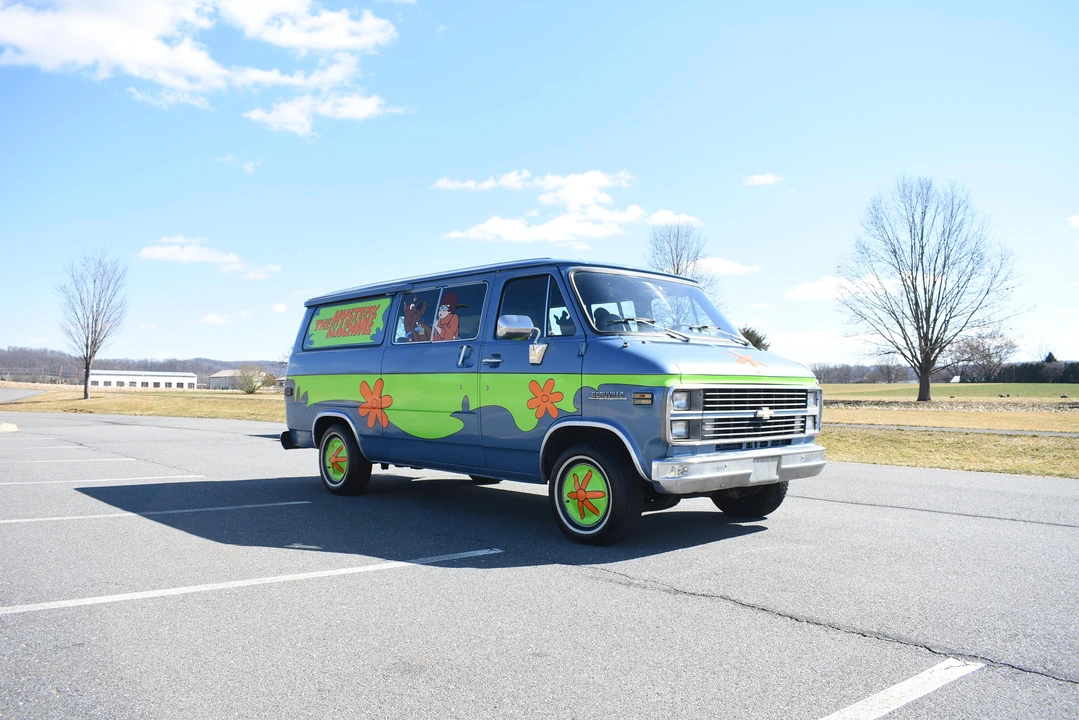 1983 Chevrolet G-Series Van - Image 9 of 31