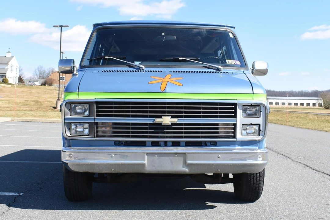 1983 Chevrolet G-Series Van - Image 2 of 31