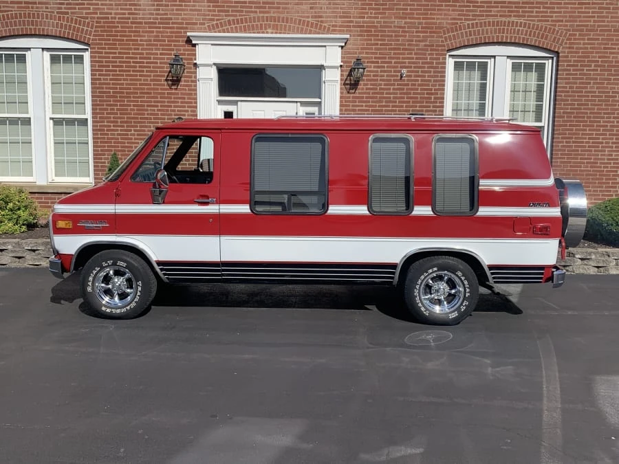 1983 Chevrolet G-Series Van - Image 2 of 9