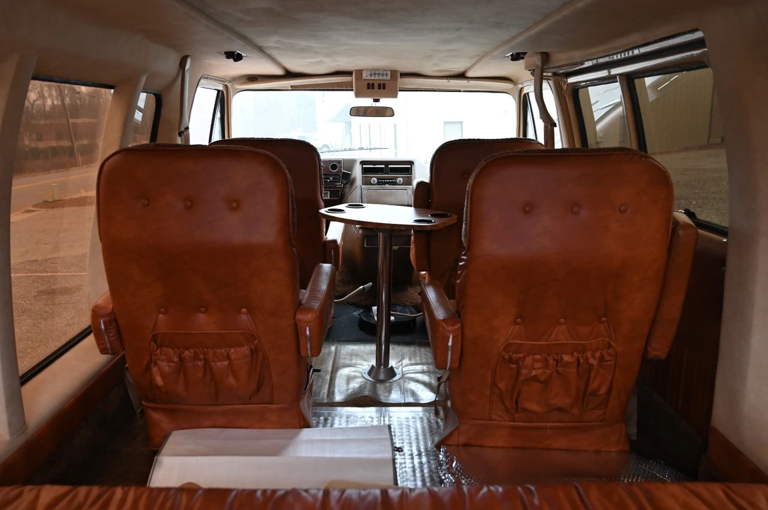 1983 Chevrolet G-Series Van - Image 10 of 21