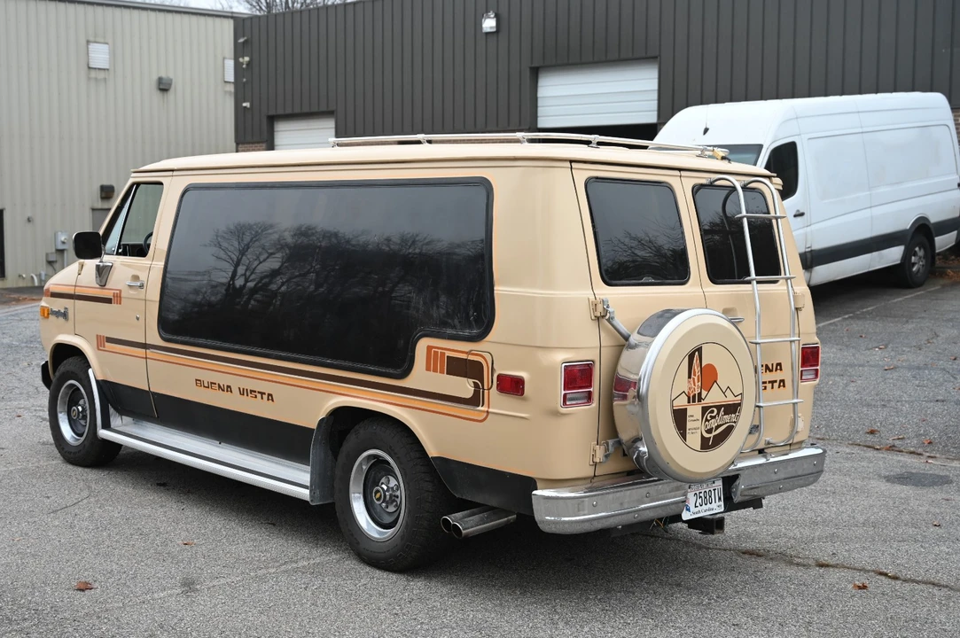 1983 Chevrolet G-Series Van - Image 7 of 21