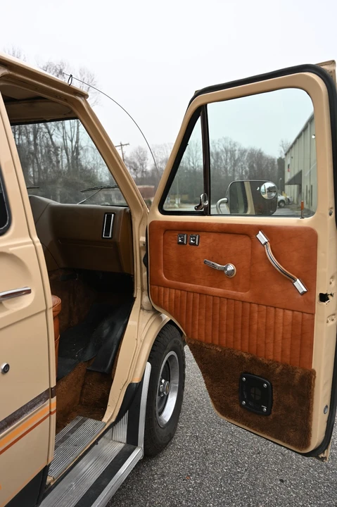 1983 Chevrolet G-Series Van - Image 15 of 21