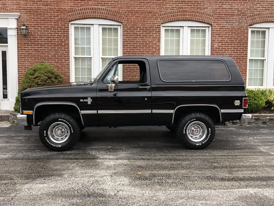 1983 Chevrolet K5 Blazer 2nd Gen - Image 2 of 9