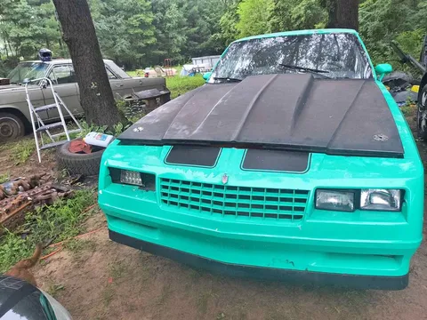 1983 Chevrolet Monte Carlo SS Coupe 2D