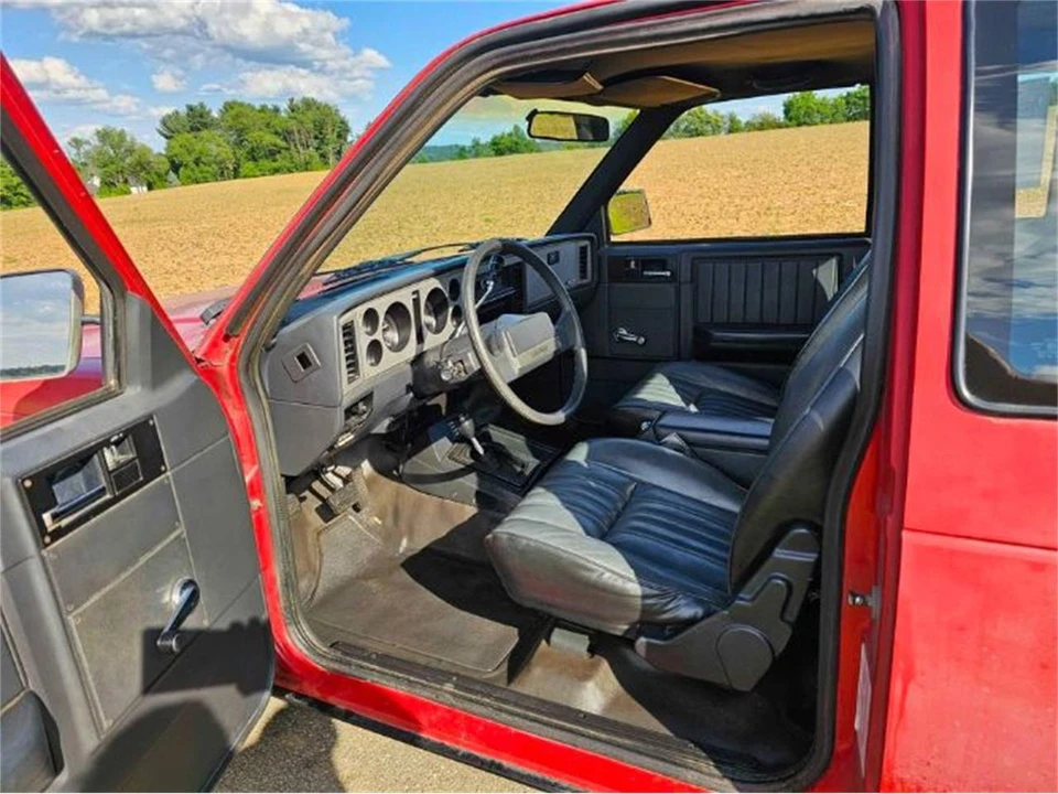 1983 Chevrolet S-10 - Image 10 of 21
