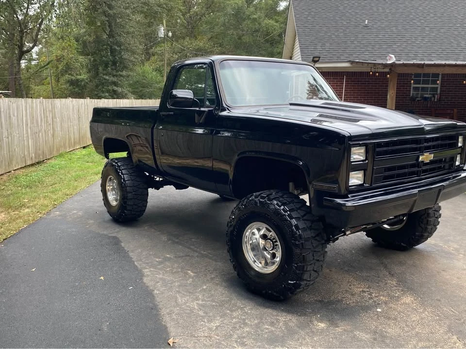 1983 Chevrolet Silverado - Image 2 of 13
