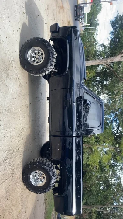1983 Chevrolet Silverado - Image 5 of 13