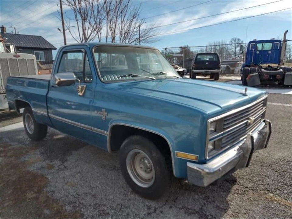 1983 Chevrolet Silverado - Image 4 of 7