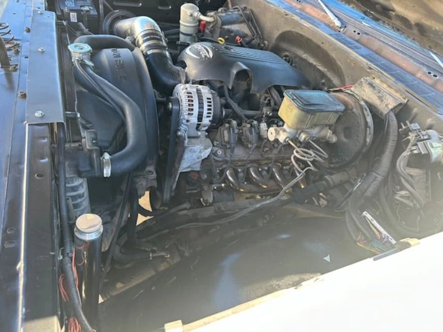 1983 Chevrolet Silverado - Image 13 of 16