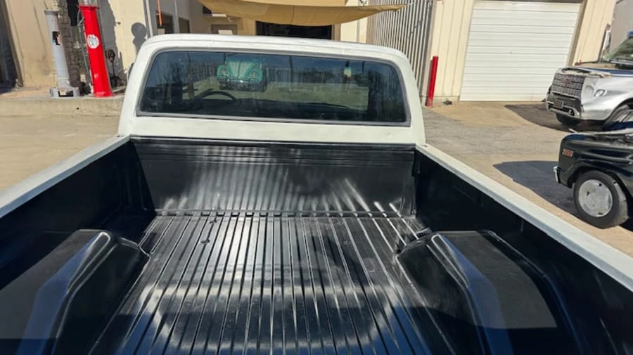 1983 Chevrolet Silverado - Image 16 of 16