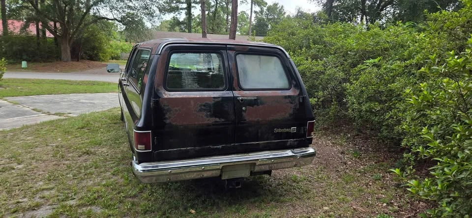 1983 Chevrolet Suburban 7th Gen - Image 3 of 10