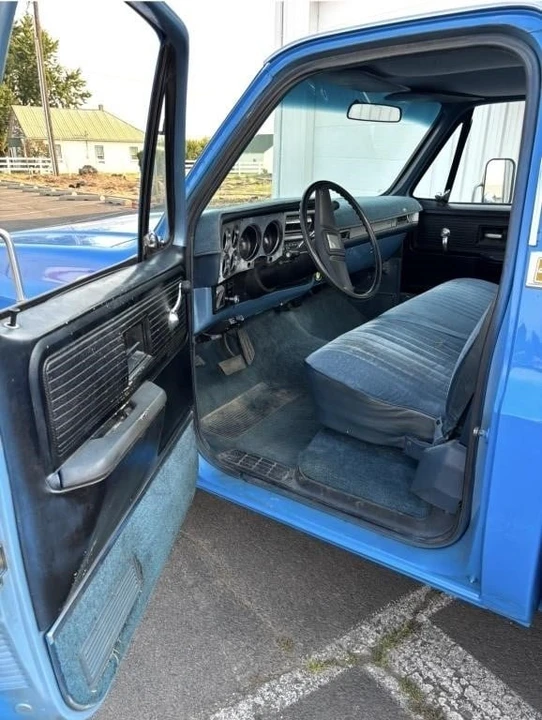 1983 Chevrolet Silverado - Image 6 of 12