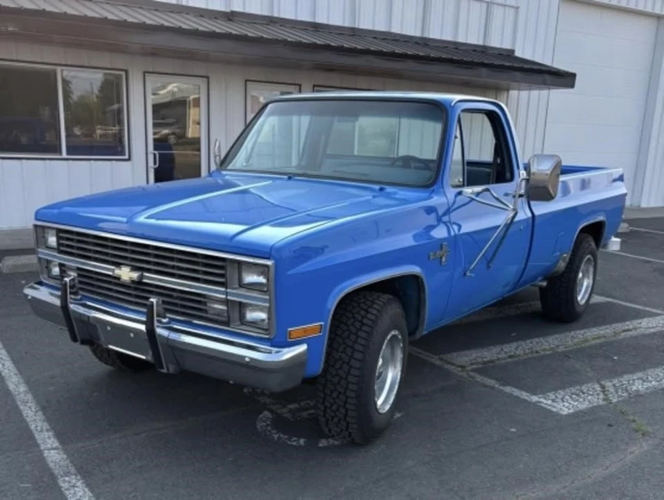 1983 Chevrolet Silverado - Image 3 of 12