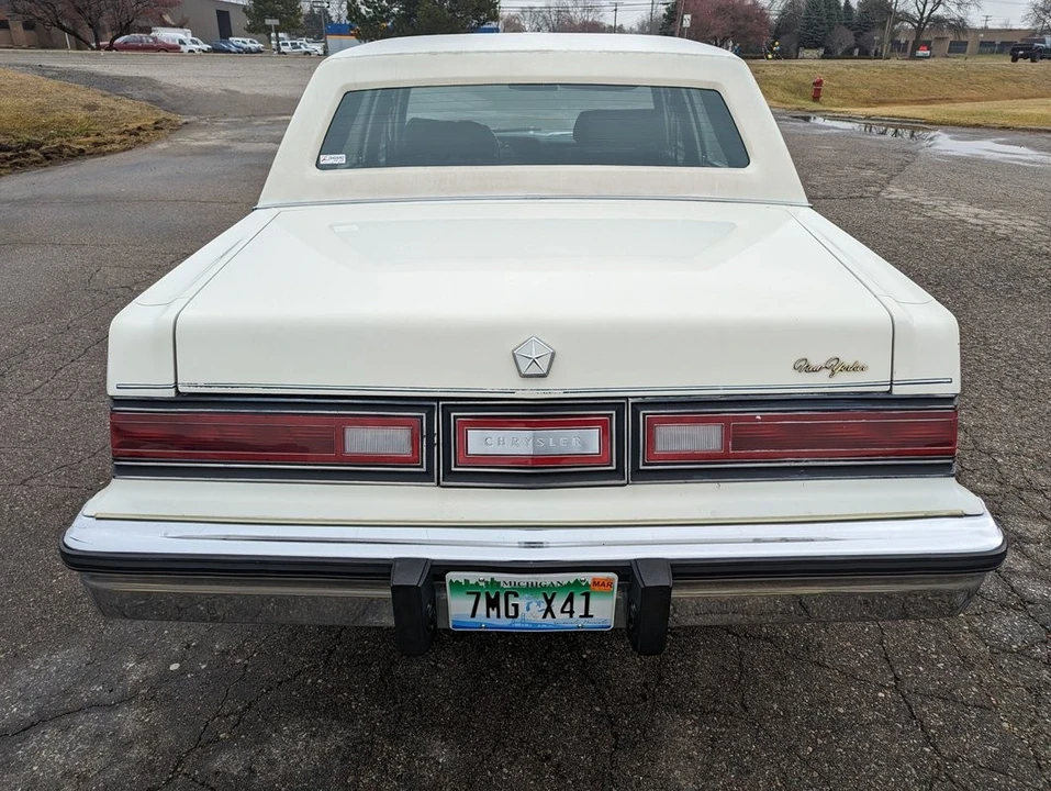 1983 Chrysler New Yorker - Image 6 of 21
