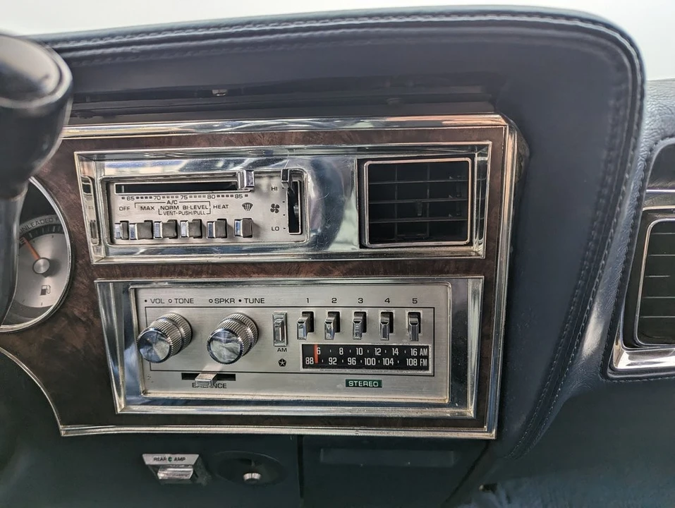 1983 Chrysler New Yorker - Image 19 of 21