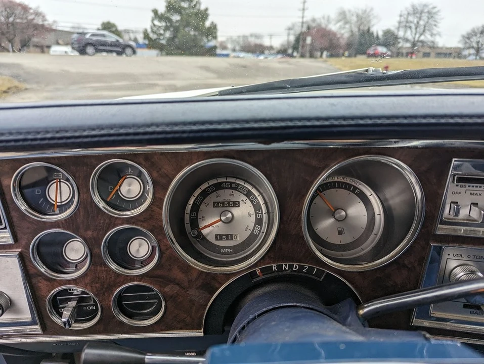 1983 Chrysler New Yorker - Image 18 of 21