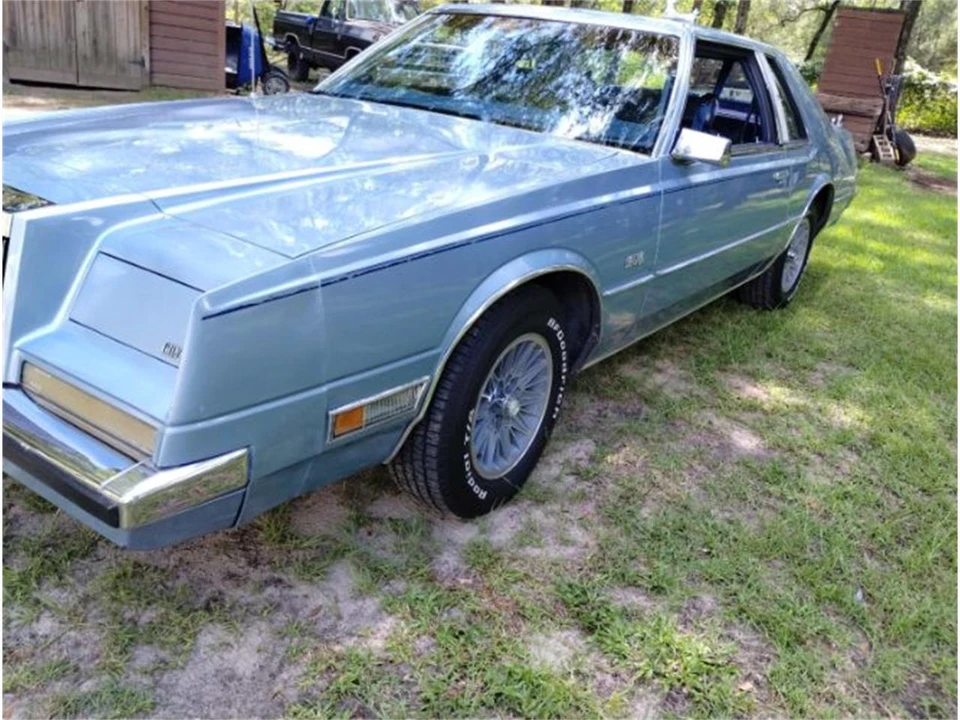 1983 Chrysler Imperial - Image 3 of 29