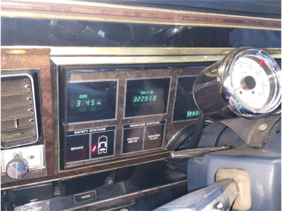1983 Chrysler Imperial - Image 17 of 29