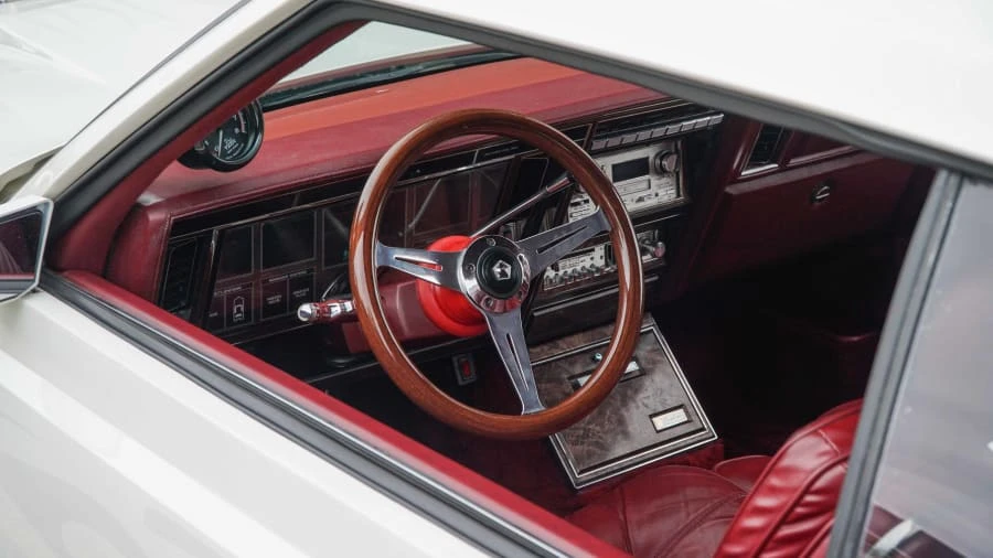 1983 Chrysler Imperial - Image 6 of 15