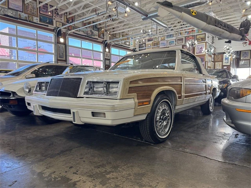 1983 Chrysler LeBaron - Image 7 of 31