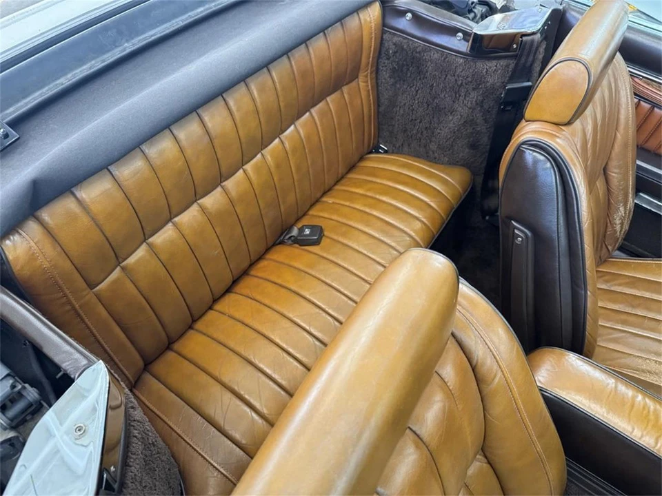 1983 Chrysler LeBaron - Image 13 of 31