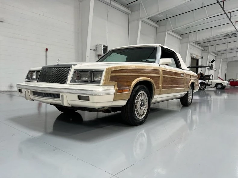1983 Chrysler LeBaron - Image 5 of 13
